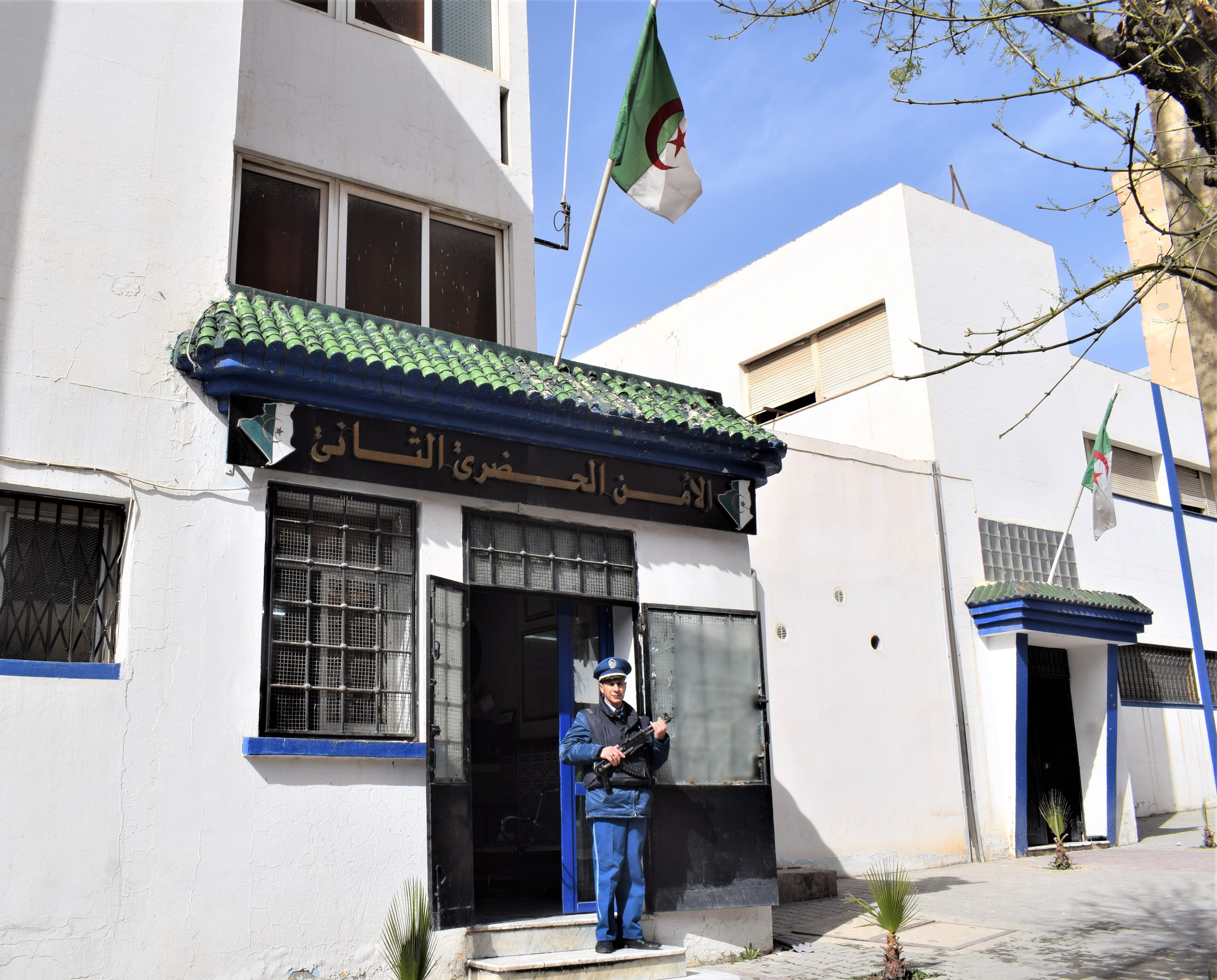 مُحتال الأنترنت  في قبضة شرطة سطيف