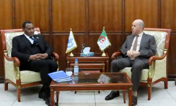 Le ministre de la Santé reçoit le représentant de l'OMS