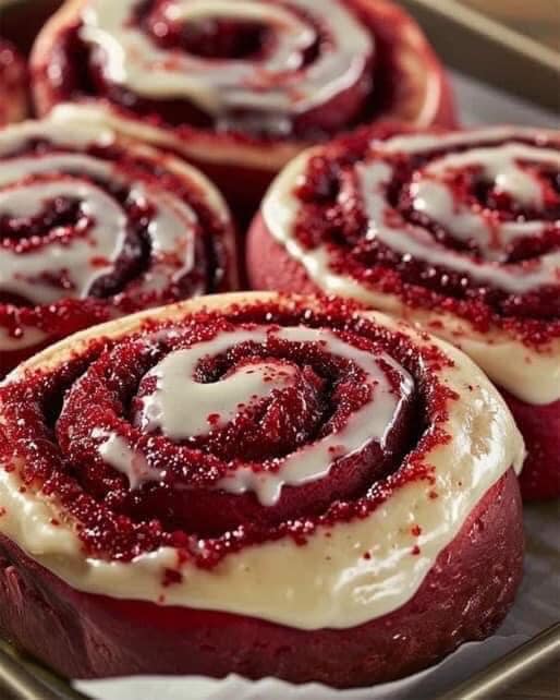 Roulés à la cannelle rouge veloutés