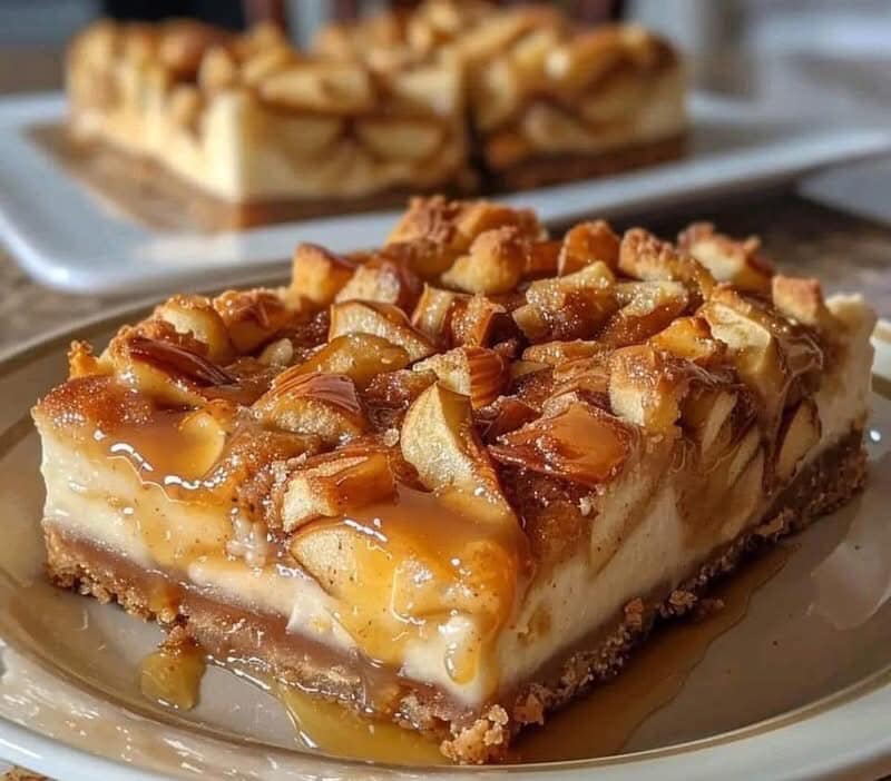 Barres de cheesecake à la pomme et au caramel