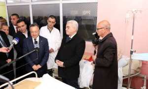 بداري يزور في المستشفى الطلبة الذين أصيبوا بجروح في حادث مرور بسطيف