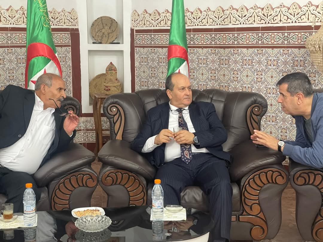 توجيهات وزير الصناعة بشأن 3 مصانع بأدرار - الشعب أونلاين