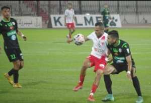 الجولة 22 من بطولة القسم الثالث هواة: إتحاد بلعباس يحافظ على الصدارة، ومديوني وهران يلازم  منطقة الخطر