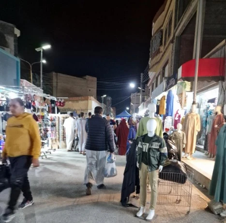 غليزان   حركة تسوّق استثنائية في النصف الثاني من رمضان