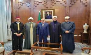 Belmehdi reçoit une délégation de savants ayant encadré le 17 e colloque des Dourous Mohammadia de la zaouïa Belkaïdia Hebria