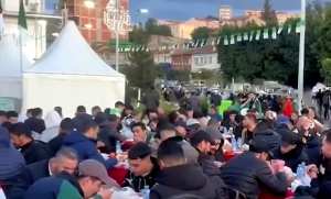 Mondial 2026: ambiance conviviale à l'Iftar collectif des supporters de l'EN à Tizi-Ouzou