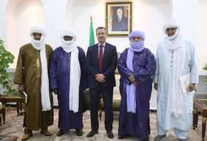 رخروخ يستقبل نوابا عن ولايتي تمنراست وعين قزام - الشعب أونلاين