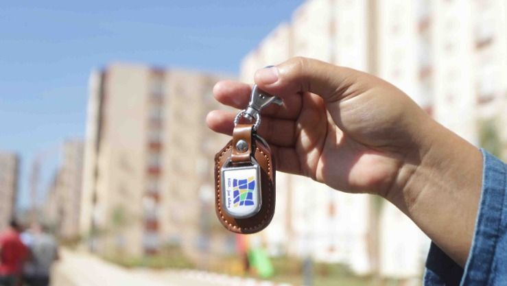 تسليم المفاتيح للمستفيدين من سكنات عدل بهذه المواقع