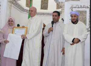 اسبانية تشهر  اسلامها  بتلمسان