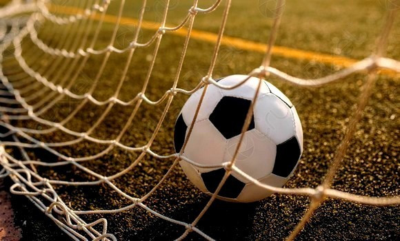 Ligue 2 amateur: les leaders des deux groupes face à leur destin