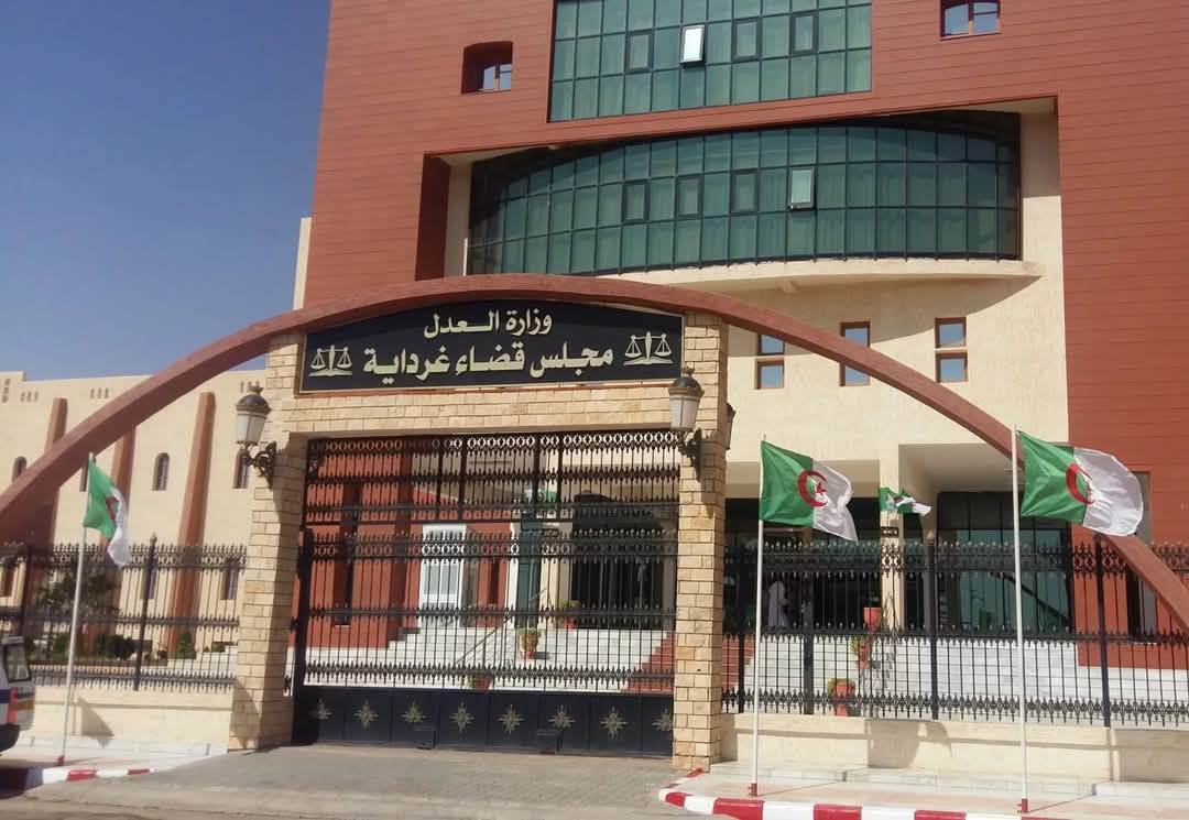 ايداع 3 أشخاص رهن الحبس المؤقت في قضية العثور على مخدرات بغرداية - الشعب أونلاين