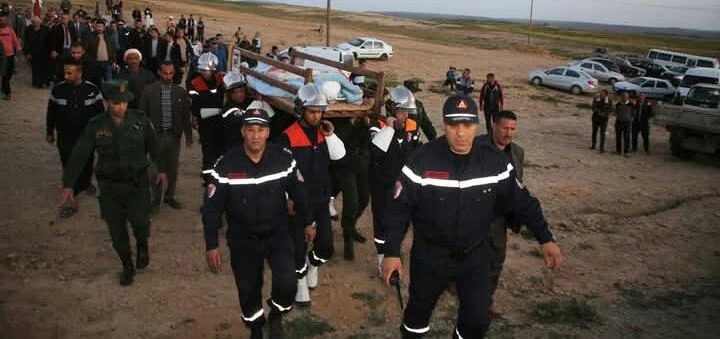 تشييع جنازة التلميذ تقار  ضحية حادث المرور بسعيدة