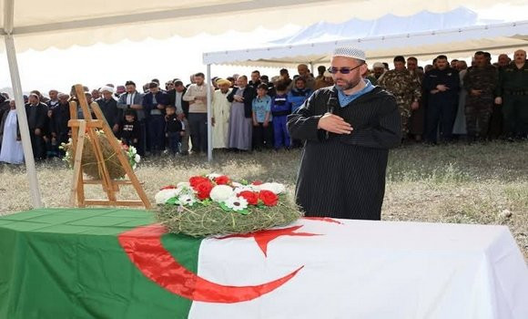 Inhumation du Lieutenant-colonel Djoulem Lakhdar à Tissemsilt
