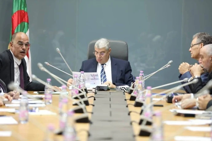 والي وهران يشرف على اجتماع للتحضير للمؤتمر ال16 الأورو إفريقي لأمراض الحساسية والمناعة العيادية