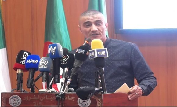 فواعل المجتمع المدني والاسرة الثورية بخنشلة تؤكد رفضها لأي تهجم وتحامل على الجزائر