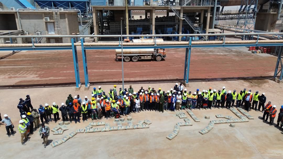 إعادة تشغيل مصنع الاسمنت 