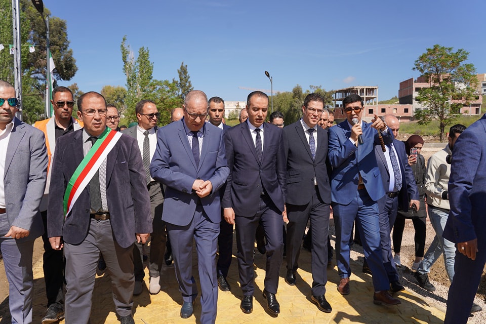 صادي يتفقد مشاريع ومنشآت رياضية في قسنطينة - الشعب أونلاين
