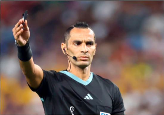 L'arbitre Ghorbal hors-jeu'