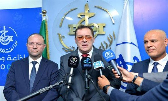 Le ministre de la Communication annonce le parachèvement des textes réglementaires encadrant le travail journalistique