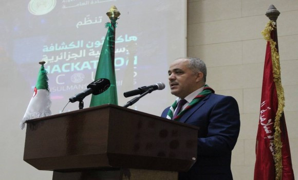 Constantine: Hamzaoui souligne l'importance de former les jeunes scouts à l'administration électronique