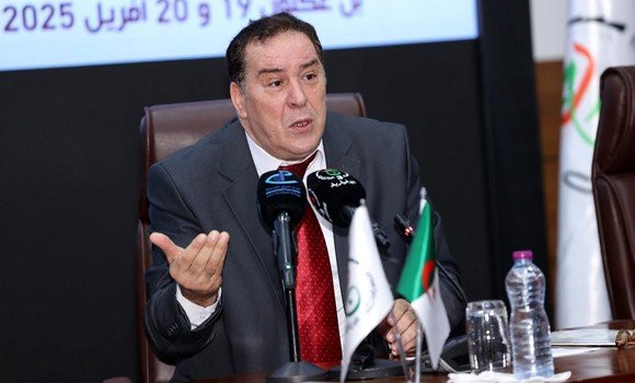 M. Meziane réaffirme l'importance de former des journalistes engagés dans la défense des intérêts du pays et de la société