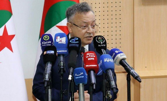 Enseignement supérieur: des professeurs promus au rang de professeur émérite et de professeur Hospitalo-Universitaire émérite