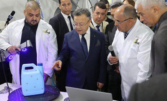 المدية: إطلاق خدمة المنصة التكنولوجية للنمذجة السريعة بجامعة وزرة