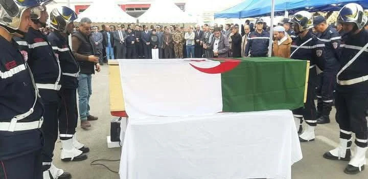 سعيدة: تشييع جنازة المرحوم الرائد خداوي الشيخ