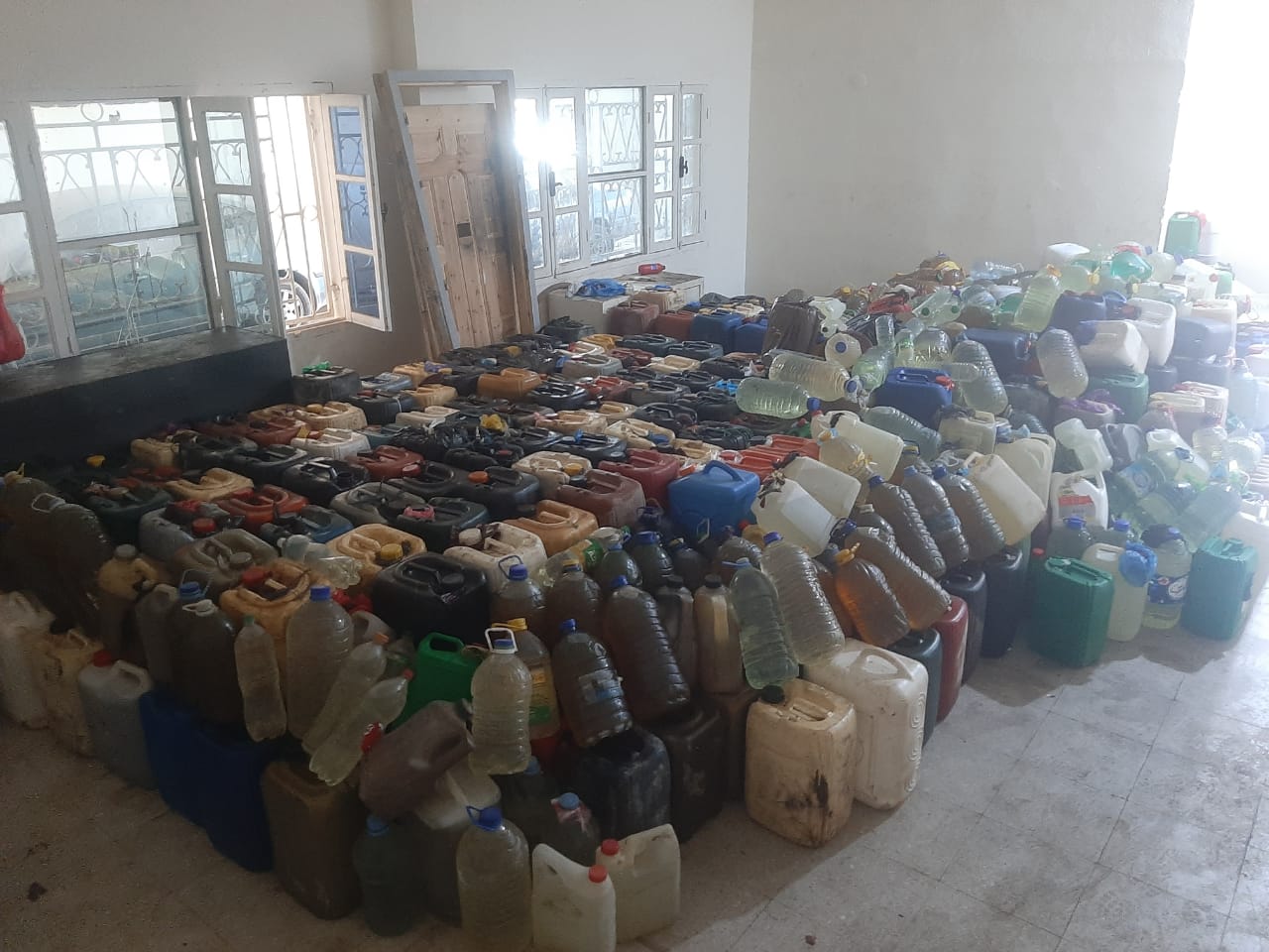 حجز مواد استهلاكية وطاقوية بتبسة - الشعب أونلاين