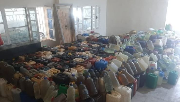 حجز أزيد من 13000 لتر من المازوت والبنزين  بالمعبر الحدودي تبسة