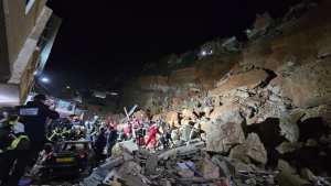 وهران: ارتفاع حصلية ضحايا انزلاق التربة بحي الصنوبر إلى 4 وفيات و13 جريحا