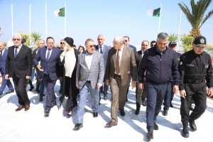 وفد وزاري رفيع يحلّ بوهران للوقوف على حادث انزلاق التربة بحي الصنوبر