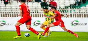 Ça se complique au sommet  et ça éternue à la base !