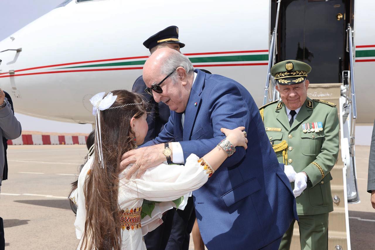 رئيس الجمهورية في بشار - الشعب أونلاين