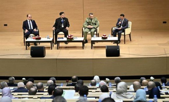 Conférence nationale à Alger sur