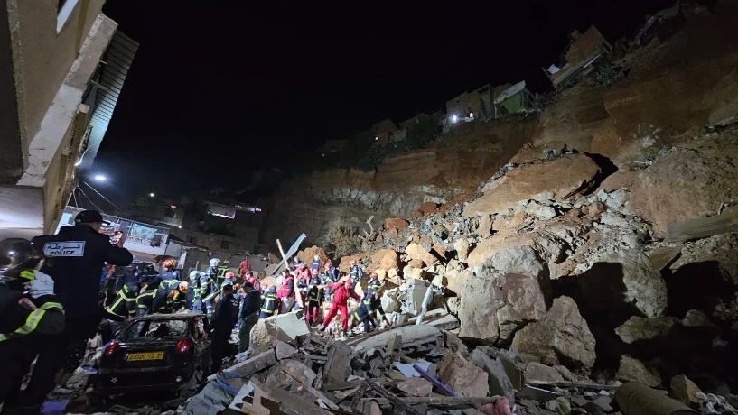 وهران: ارتفاع حصلية ضحايا انزلاق التربة بحي الصنوبر إلى 4 وفيات و13 جريحا