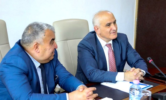 Béchar: réunion pour actualiser la fiche technique du projet du centre de stockage de carburant