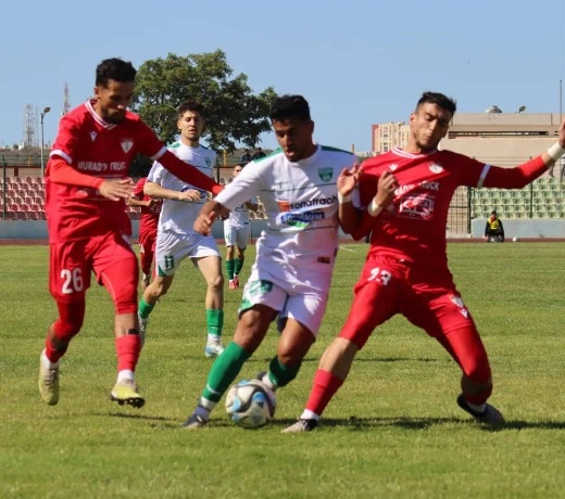 وداد مستغانم يضمن البقاء  على حساب جمعية وهران ....لازمو تدخل دائرة الحسابات الضيقة  مجددا