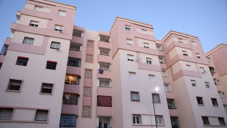 ترحيل 182 عائلة متضررة من انزلاق التربة بحي الصنوبر في وهران إلى سكنات جديدة