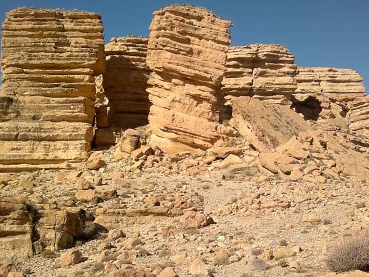 قرية تيزغرارين: جوهرة أمازيغية في أحضان الأوراس