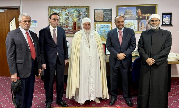 Le recteur de Djamaâ El-Djazaïr visite le Centre culturel islamique à Londres
