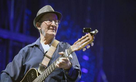 Il y a cinq ans, disparaissait Idir après un riche parcours de près d'un demi-siècle