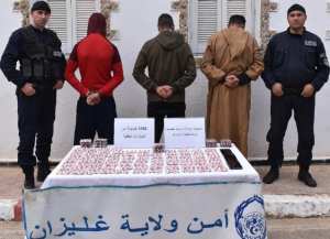 غليزان: الاطاحة بمروجي المؤثرات العقلية  ومصادرة  كمية منها