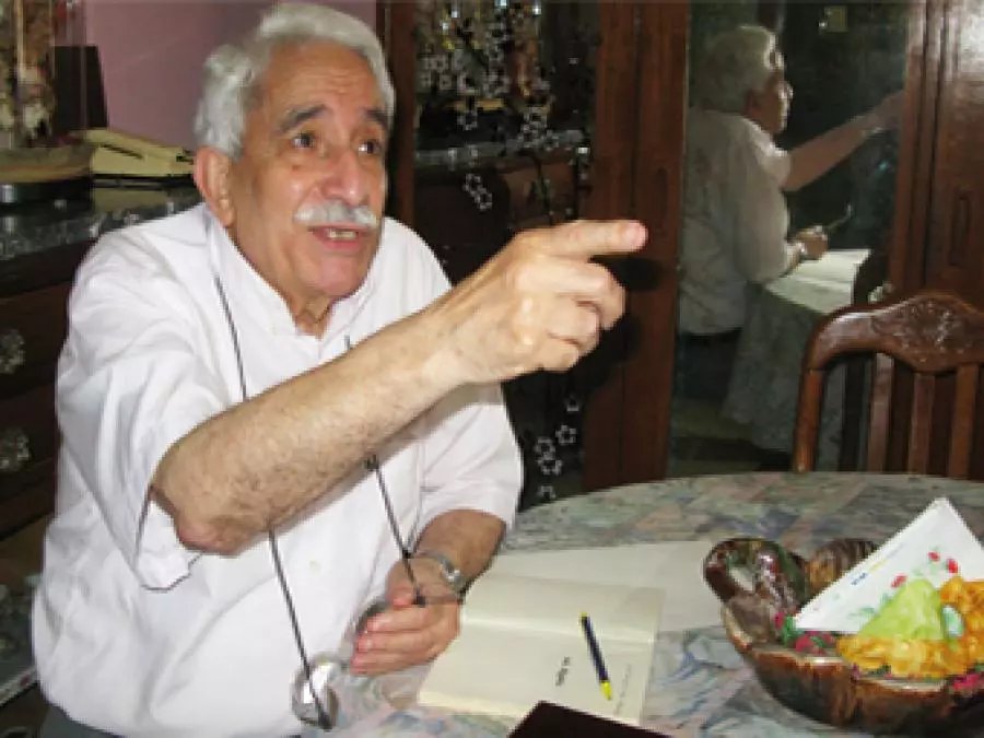 Hommage à Alger à Kaddour M'Hamsadji, doyen des écrivains algériens