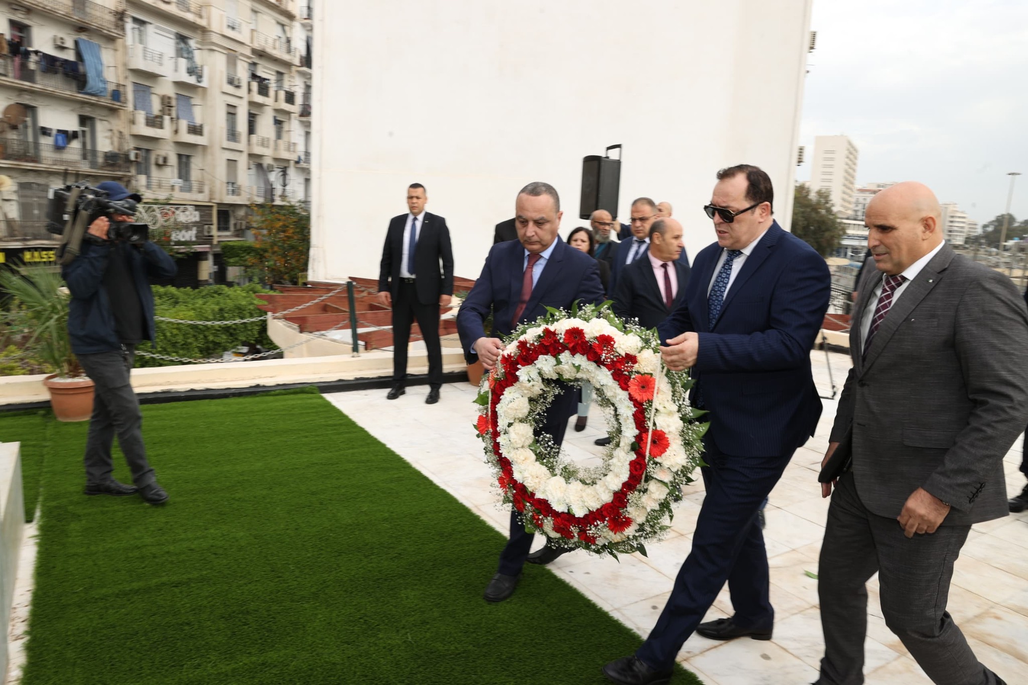 وزير الإتصال يترحم على شهداء مهنة الصحافة بالعاصمة - الشعب أونلاين