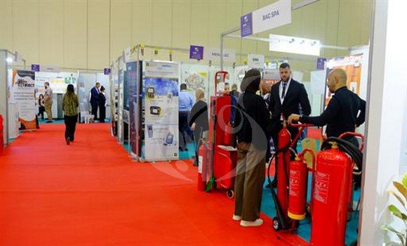 وهران: افتتاح الصالون الوطني الأول للجودة والنظافة والسلامة والبيئة