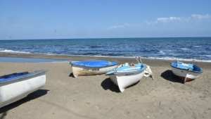 والي العاصمة يسدي تعليمات صارمة استعدادًا لموسم الاصطياف