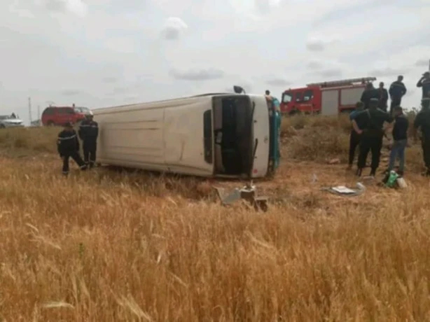 سعيدة :3 جرحى في انقلاب حافلة لنقل المسافرين