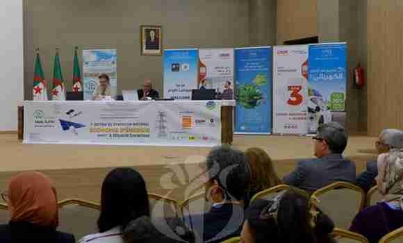 وهران: الانتقال الطاقوي والنجاعة الطاقوية في صميم أشغال ندوة وطنية