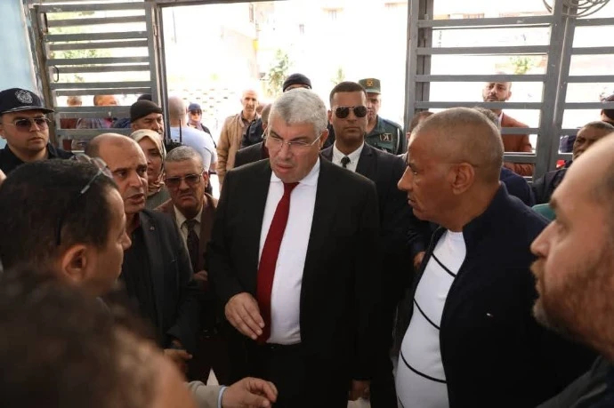 والي وهران يعاين سير إنـجاز عدد من مشاريع قطاع التربية